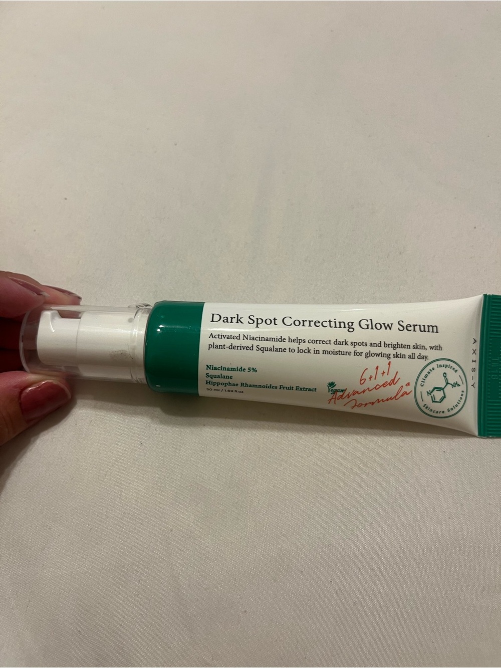 Dark Spot Correcting Glow Serum — Green/White
